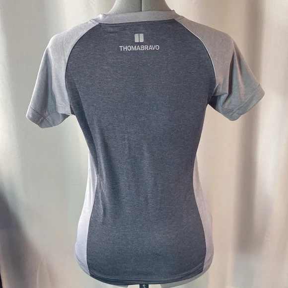 Grey Quick Dry Shirt 2 Toned Grey T-shirt Multiple Sizes - Picture 4 of 7